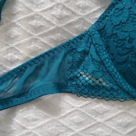 La Senza Lightly Lined Vibrant Blue/Teal Plunge "Obsession" Bra- 32B - Picture 8 of 16